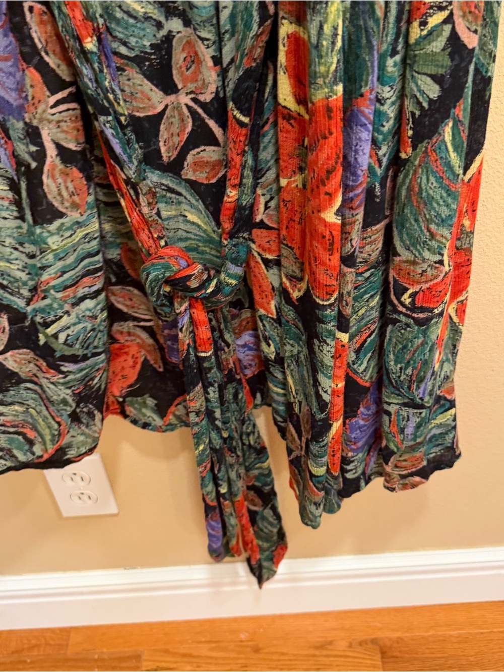 Vintage Together! Floral Wrap Midi Dress in Green, Red, Purple Fruit Small - Picture 8 of 12